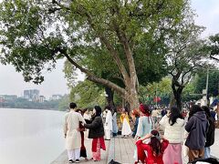 アオザイでホアンキエム湖へ

https://ameblo.jp/shukh4shukh/entry-12841988748.html