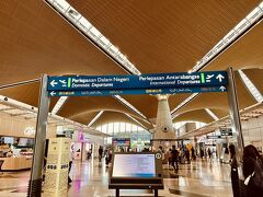 クアラルンプール国際空港 (KUL)
