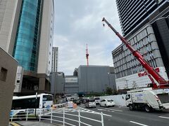 広島空港から広島駅へ移動。
広島駅の南口はまだまだ大規模工事中。