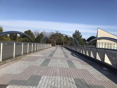 稲城中央公園に入る