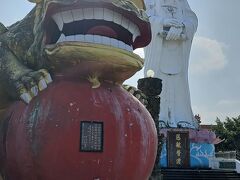 この場所には明治45年の1912年に建立された基隆金刀比羅神社があったことから通称「金刀比羅山」とも呼ばれるたようです。その後に基隆神社になり、戦後は社殿が取り壊されます。さすがに日本の神社は中国でも台湾でも残されることは無かったようです。