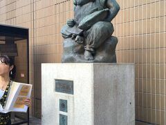 恵比寿駅に着き、岡山県ゆかりの地スタンプラリーの最後のスタンプを取得。
駅から続く、動く歩道に乗って、恵比寿ガーデンプレイスへ。
