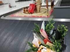 18:05羽田発の飛行機に乗る必要があったので16:00位に横須賀を後にしました。

米軍基地の中は実際アメリカ人が暮らしているので現在アメリカに住んでいる妹家族も帰国して何年かして、アメリカが懐かしくなった時に訪れたら楽しいのではないかと思いました。
