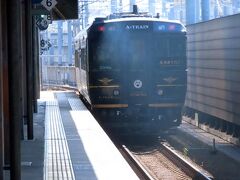 14:50熊本駅着。6番線に停車中の「A列車で行こう」（14:51発車）を追跡