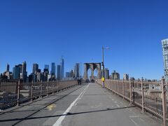 続いてやってきたのはブルックリン橋。

ブルックリン側からマンハッタンへ歩きたかったので、ブルックリンのHigh Streete駅まで行って、そこからブルックリン橋へ。
駅からは10分弱くらい。