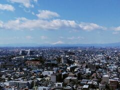 朝の風景です、美しい山並みに富士山です
今日は3月31日、明日から4月ですね！早く満開のソメイヨシノが見たいですね(^^)

最後までありがとうございます。
