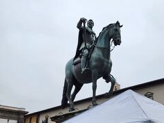 Equestrian Monument of Ferdinando I
フェルディナンド1世の騎馬像