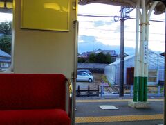 多度駅から三重県で、この下深谷駅も既に桑名市です。