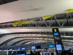 今回はキャセイのセールでチケット購入。

事前に窓側の並び席を指定。