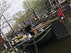 10：40  アンネの家から徒歩５分
こちらがハウスボート・ミュージアムです。
どのような間取りになっているのか楽しみです。

入口は分かりやすいですが、営業しているのか一瞬わからない感じでドキドキしました。