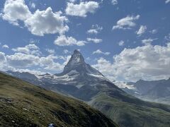 「リッフェルアルプ」まで歩きました。ずっとマッターホルンを眺めながらのハイキングはとても良かったです。

リッフェルアルプからツェルマットまでは列車で戻りました。（14.00CHF)


