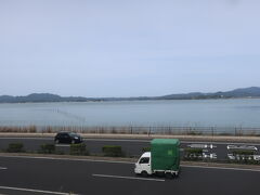 そして、この後はずっと宍道湖の横を進みます。