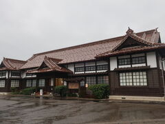益田市立歴史民俗資料館
史跡の入口に当たる辺りに立っている、大正時代は役所として使われていた建物。

雷雨になって来ました。。