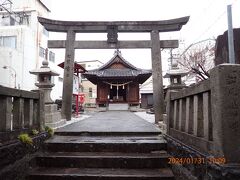 波止場神社です。北浜公園から数分で着きます。