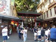 チャイナタウンがかなり広くてびっくりしました。
オーストラリアには中国人がいかに多いかよくわかりますね。