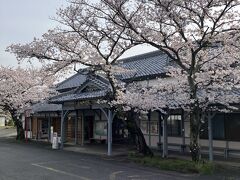 養老駅に到着。