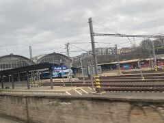 13：00ほぼ定刻通りにプラハ本駅到着