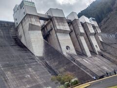 真下に来ると迫力があります