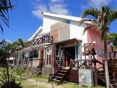 以前行って気に入ったカフェでランチ
その名もリハロウビーチ
素敵な造りのカフェ