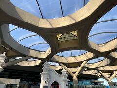 9:50発のスクートに乗って、シンガポールへ戻ります。
ブルーバードタクシーのアプリで8時に予約をしていたら、ちゃんと時間通りに来てくれました。
ハイアットから空港まで1時間ほどで到着。