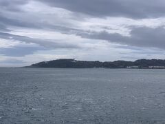 観音崎が見えてきました。東京湾も残り少し。

東京湾出て揺れが大きくなってきたので元気なうちに船内探索です。