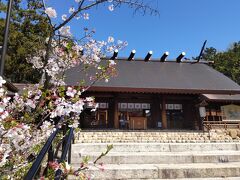 廣田神社
　日本書記に記載されている歴史ある神社です。
　ご祭神は、天照大神荒魂です。
　この神社は、阪神タイガースの優勝祈願の神社で、
　1936年のタイガース結成時から続いているとのことです。
