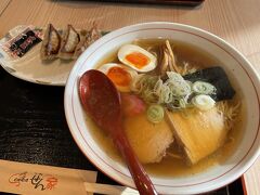 お蕎麦も中華そばもあまり印象に残る味ではありませんでした。