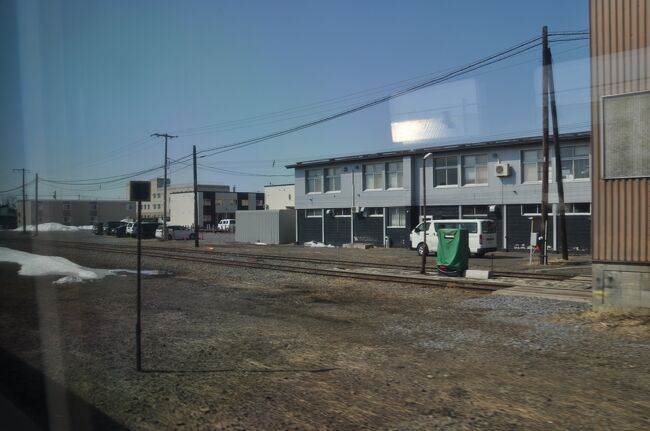 　深名線は並行道路の関係もあり、JR化後も頑張って走り続けていましたが、残念ながら1995年に廃止されてしまいました。<br />　私が最後に乗ったのは1993年8月でした。