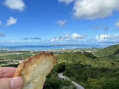 バンナ公園で、美しい海を見ながらの朝ごはんに、
マーミヤ餃子。