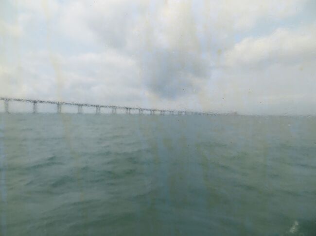 香港とマカオ、珠海を結ぶ港墺珠大橋です。