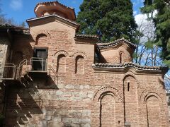 ソフィア郊外まで２時間弱かけて戻る
ソフィアの市内を臨む高台にあるボヤナ教会