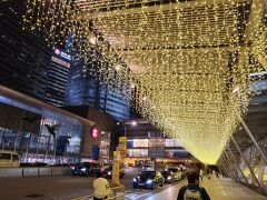 中環駅
19:50、バスで中環まで下山