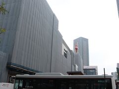 JR広島駅からスタートです！
駅ビルは2025年開業を目指して工事の真っ最中です。