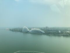 マリーナ湾は湖のように穏やかです