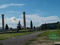 端折ります
アテネ空港到着後はバスでPl. Sintagmatosへ
トボトボ歩いてゼウス神殿