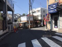 山手駅からスタート