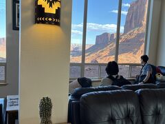 The View Hotel！
憧れのホテルに到着。ロビーで待っているだけで外の風景にうっとり