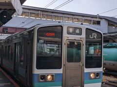 5時過ぎに出発。横浜線で八王子に移動し松本行きの電車に乗ります。乗り継ぎ駅の塩尻まで3時間18分。ベンチシート・・・入線してきた瞬間絶望に包まれました