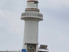 本当にここに来たんだね。感激。
帰りは予想通り、最初がきつかったですが、頑張りました。汗だく。夏には来られないな。
灯台には、この上り道、どうやって帰りましょうと言っている女性がいらっしゃいましたが、無事に帰られたことを祈ります。