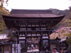 松尾大社楼門

　京都最古の神社、醸造祖神