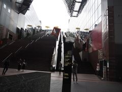 京都駅ビル大階段  グラフィカルイルミネーションPlus