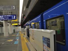 　京浜急行線に乗り換えます。

　羽田空港第１・第２ターミナル駅8:26　→　京急蒲田駅8:38
