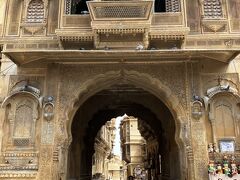 で、こちらが一番有名なPatwon ki Haveli。