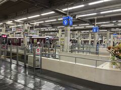 終着駅雰囲気MAX
阪急大阪梅田

私鉄で日本のターミナル
どこが好き？
と聞かれたらダントツ
阪急梅田だな



