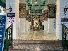 スリ タンディ ユッタ パニ寺院
中も可愛いので入れば良かった。