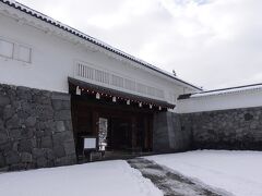 高麗門(復原)