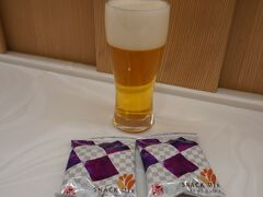 12時過ぎに　那覇空港に到着

お土産を買ってから
ANAラウンジで　ビールをいただきます！