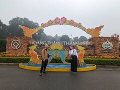 タンロン城
ホーチミン廟から歩いてきました。世界遺産だそうです。
