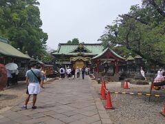 上野東照宮　ここは神社　日本人はほとんど居ませんでした