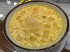 <Ah Chew Desserts>
Mango Sago with Pomelo



